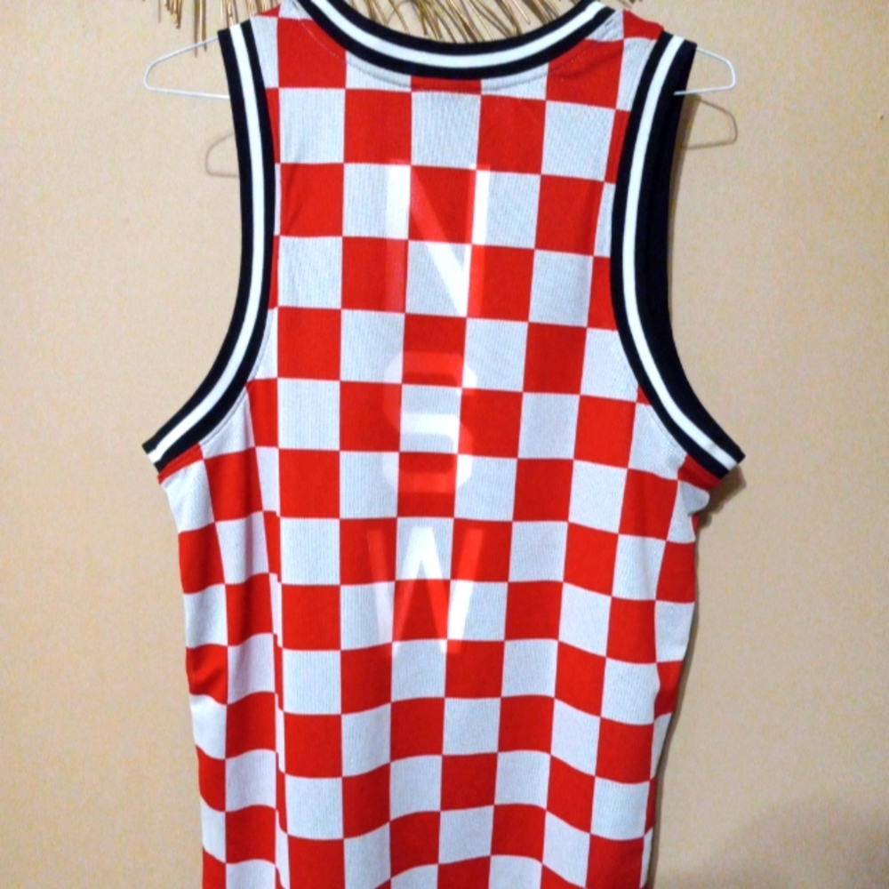 Nike tank top basketball jersey (worn a few times .never played or worked out in